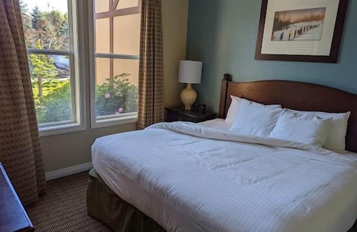 Boyne Falls Chalet De Esquí | Mountain run at Boyne 2 bed, 2 bath