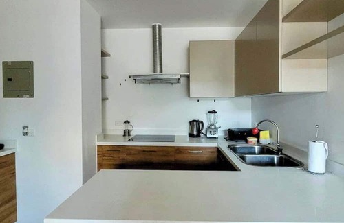 Cumbayá Apartamento | Departamento de 2 dormitorios con patio privado