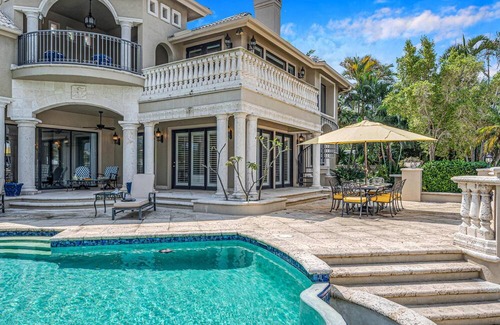 Harbor Beach Casa | Mediterranean Villa Heated Pool Venice of America Riverside View Venetian Key Resldences