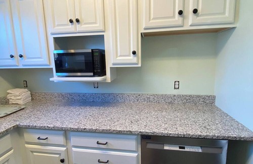 Springfield Casa | 16 Miles Away from Okemo Mountain Resort-Newly Renovated Furnished House