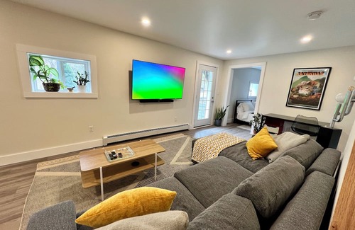 Kerhonkson Casa | Kerhonkson Oasis: Where Comfort Meets Nature- 3 Bdrm Close to Climbing!