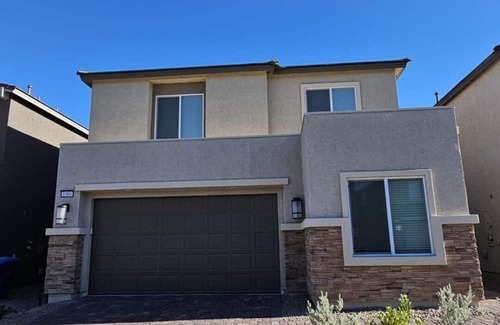 Spring Valley Casa | Charming 3 house with WiFi, AC in Las Vegas at least 30 days or more stay