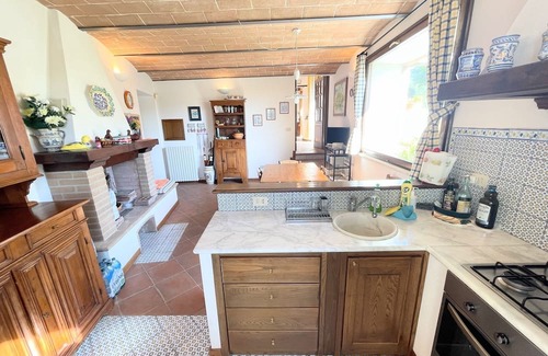 Spoleto Casa | Live on a a country park with all facilities An aristocratic venue Sleeps 10