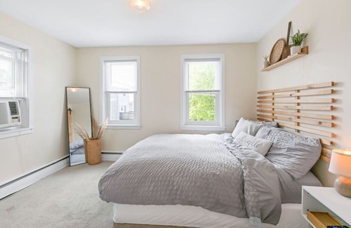 Ephrata Casa | 7 bedrooms, 2 kitchens, & furnished patio!