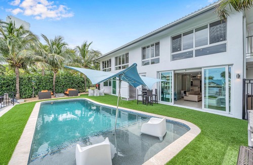 Barrier Island Apartamento | Suite by Beach Waterfront Lago Key Two