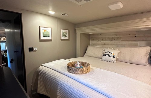 Charleston Casa | Cozy Camper close to Fishing & Boating