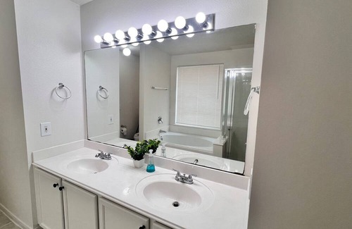 Atascocita Casa | The Wisteria House