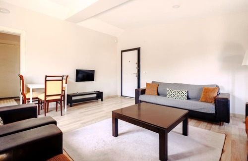 Goynuk Apartamento | Nature View Flat w Terrace 5 min to Beach in Kemer