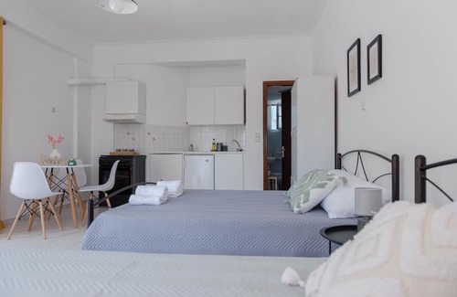 Karfas Apartamento | Family Friedly Spot next to the sea