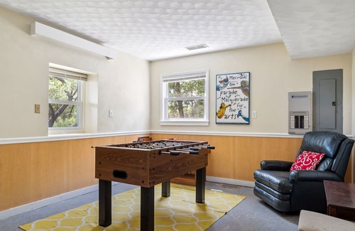 Onemo Casa | Waterfront House with Private Dock & Kayaks, Pool Table, Foosball, Pet Friendly.