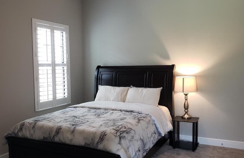 Balm Casa | Charming private room with private bathroom. No kitchen access