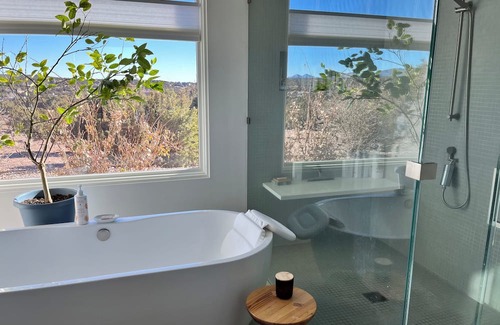 La Tierra Casa | Lovely contemporary home with expansive views