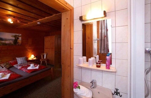 Walchen Casa | Mountain hut Comfortable holiday residence