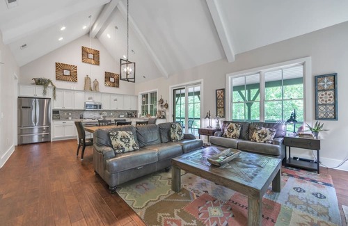 Bear Lake Reserve Casa | NEW LISTING! Lakehouse + Mountain Golf in Bear Lake Reserve by RedAwning