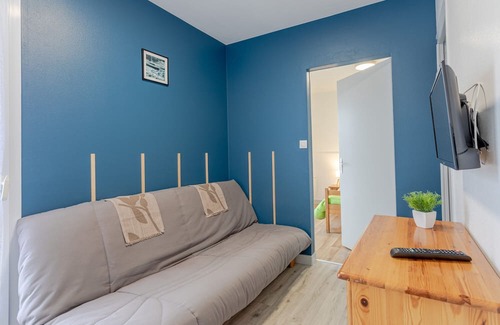 Mache Casa | Holiday Home '2 - Maison T3 Confort' with Shared Pool, Private Terrace and Shared Garden