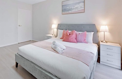 Parramatta Apartamento | Modern 3-Bedroom in Parramatta