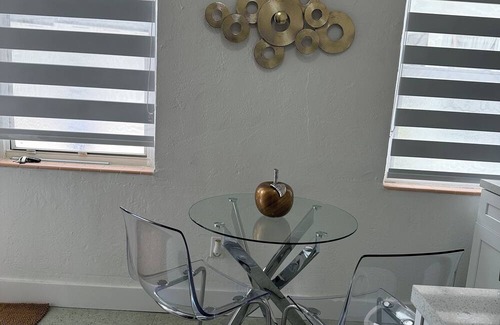 East Little Havana Villa | Villa Clara Gold-Little Havana