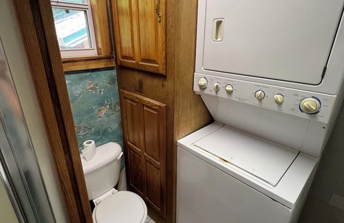 Port Orange Casa | Cozy Home in Port Orange - less than 10 minutes to beach or race track