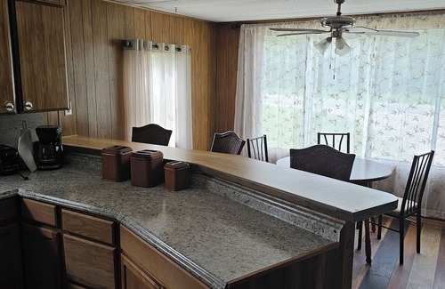 Rapid City Casa | Martini Hidewa, come enjoy country living.