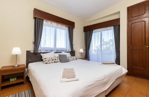 Cerro do Mocho Casa | Holiday house Loulé for 1 - 11 persons with 3 bedrooms - Holiday home