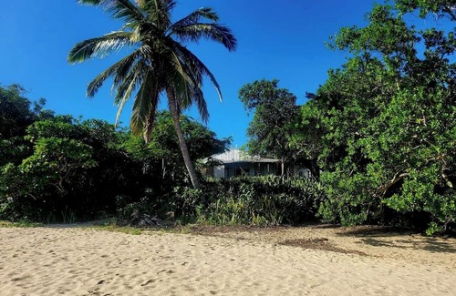 Cape Gloucester Casa | UNIT 2.Located in a secluded pristine setting with fishing, crabbing at doorstep
