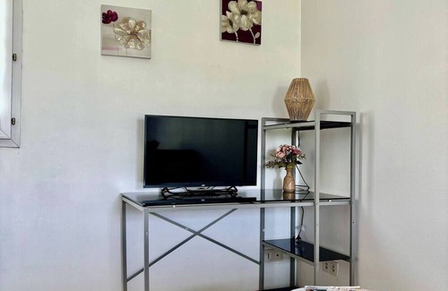 Moyenneville Apartamento | Vrbo Property