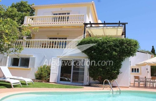 Mato Serrao Alquiler De Eote | Villa Flores Comfortable holiday residence