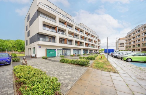 Targowek Apartamento | Cosy Studio With Balcony by Renters
