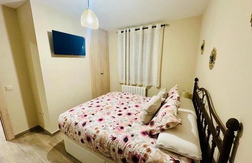 Tabanera del Monte Apartamento | Apartment 'Casa Rural El Paloteo 6 Personas' with Mountain View, Private Terrace and Wi-Fi