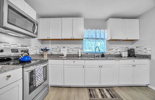 Plant City Casa | 355B) 2BR Luxurious house!