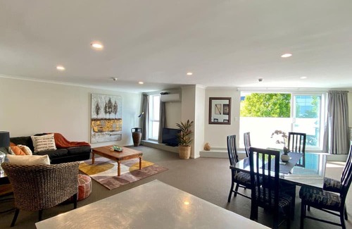 Claudelands Apartamento | Luxury, open plan living await you in the heart of Hamilton’s CBD.