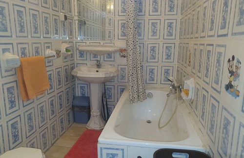 Cocody Apartamento | Serviced 1 bed apartment free laundry & services