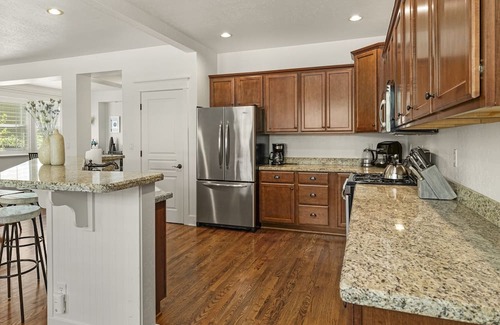 Ponderosa Trails Casa | New Listing! Exquisite Home, Prime Location, Incredible Game Room!
