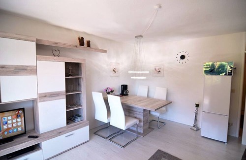 Tonbach Apartamento | Moderne Ferienwohnung mit Blick ins Tonbachtal
