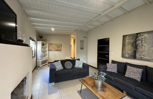 Chacras de Coria Casa | Casa Alem en Chacras de Coria