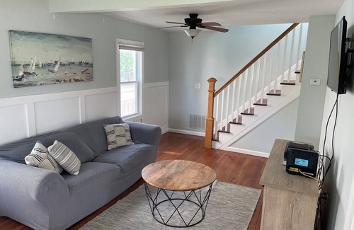 Fairfield Casa | Fairfield Beach House across from the beach with yard!