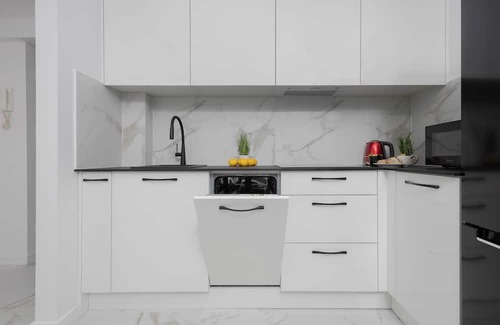 Muranow Apartamento | Elegant Apartment in Warsaw by Renters