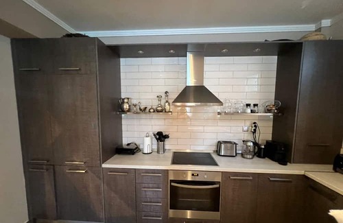 Kifisia Casa | Modern Ground Floor Apartment in Agia Marina Koropi w/ Private salt Water Pool