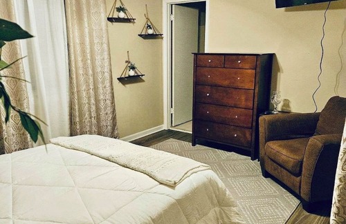 Mobile Condominio | Come Stay at Layla’s Haven in Mobile
