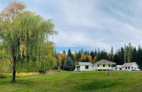 Priest River Casa | Secluded Waterfront Cabin on Pend Oreille with Private Cove