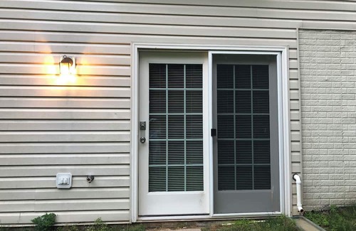 Boyds Casa | Cool Walkout Basement. Great for work! Close to SoccerPlex!