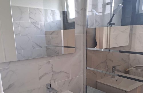 Thiais Casa | Vrbo Property