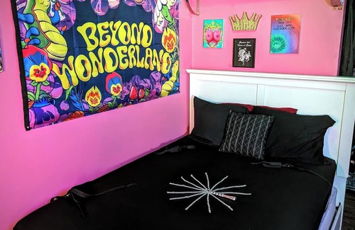 Arlington Casa | UNIQUE DUNGEON RETREAT - Experience your own 50 Shades of Gray Kink Adventure 😈