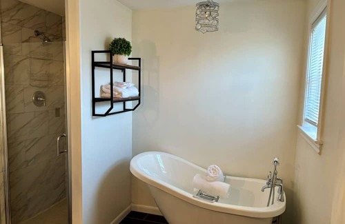 Gulf Breeze Casa | Retreat, Home in Gulf Breeze , FL