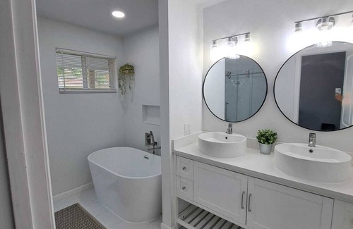 Golden Glades - The Woods Apartamento | Comfortable retreat very centrally located in a quiet Neighborhood