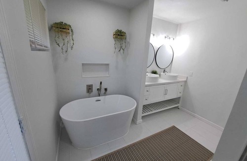 Golden Glades - The Woods Apartamento | Comfortable retreat very centrally located in a quiet Neighborhood