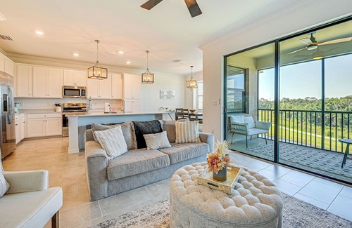 Lakewood Ranch Condominio | Bradenton Condo on Golf Course: Steps to Pool!
