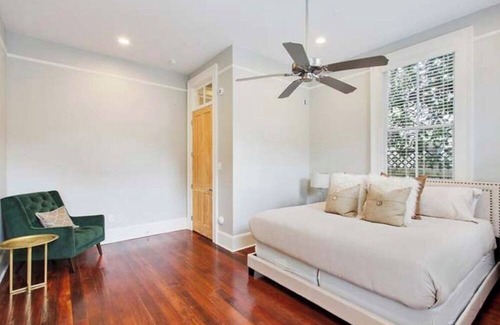 Faubourg Livaudais Casa | The Retreat NOLA - Stylish Modern Home Steps from St. Charles