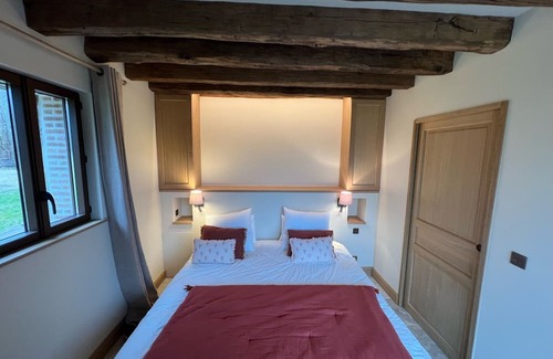Neung-sur-Beuvron Casa | Superbe Propriété, 10 Couchages, 6 Chambres, Piscine, vue sur Étang