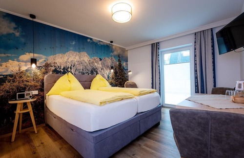 Leogang Cabaña | Dreibettzimmer, K, Dusche, WC, Nichtraucher - Energiepension Schwaiger